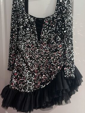 Black Sequin Party Dress with Ruffled Tulle Hem